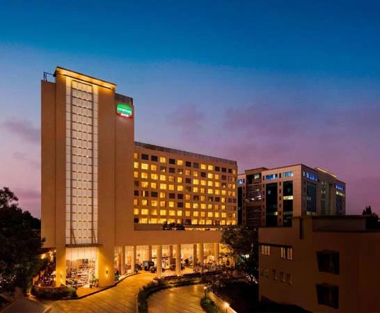 Courtyard By Marriott Hotel Mumbai escorts