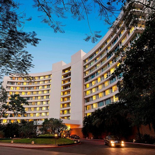 Lakeside Chalet Hotel Mumbai escorts